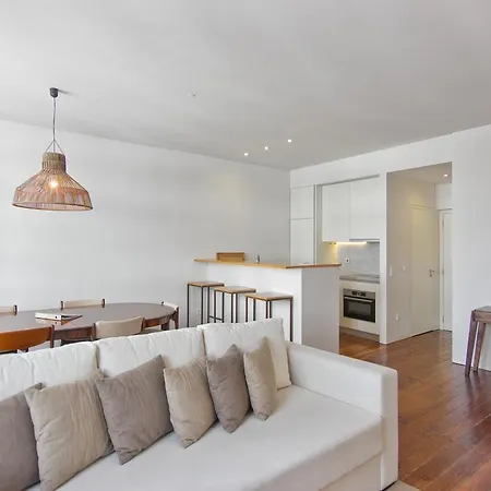 カーサス ド リヴォリ *